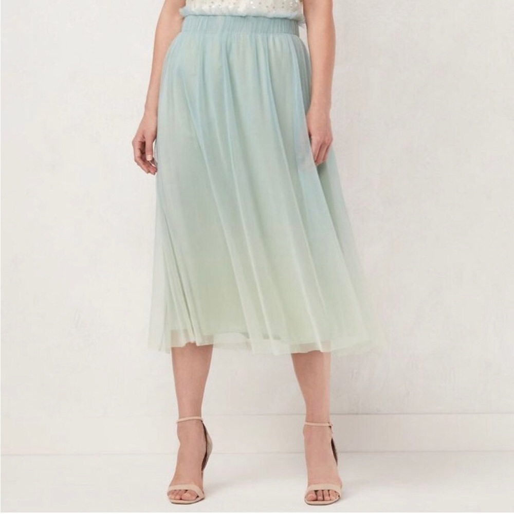 Brand new with tags ~ Women's LC Lauren Conrad Pleated Sky Mist Tulle Skirt